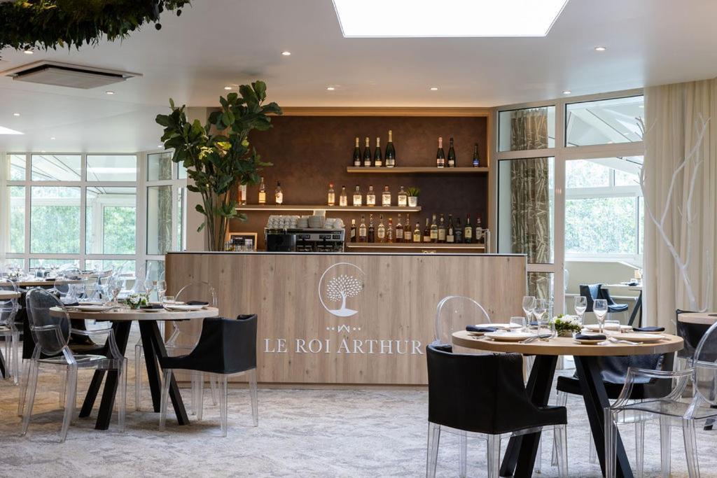 Hotel Lancelot & Spa - Domaine Du Roi Arthur Ploërmel Eksteriør billede